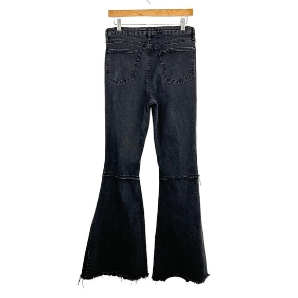 Almost Famous Juniors Distressed Flared Jeans Size 9 Black Stretch Denim Raw Hem - Picture 2 of 7